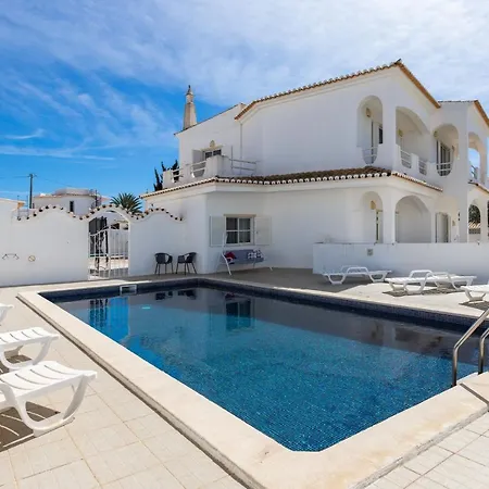 #133 Dias 1 By Holidays Hébergement de vacances *