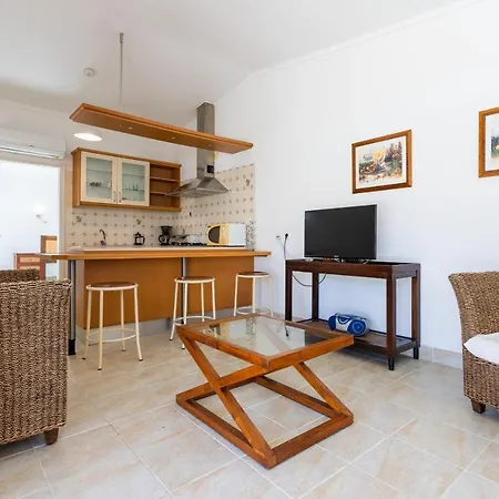 #133 Dias 1 By Holidays Hébergement de vacances Albufeira