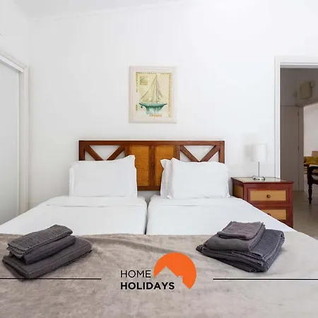 #133 Dias 1 By Holidays Hébergement de vacances *