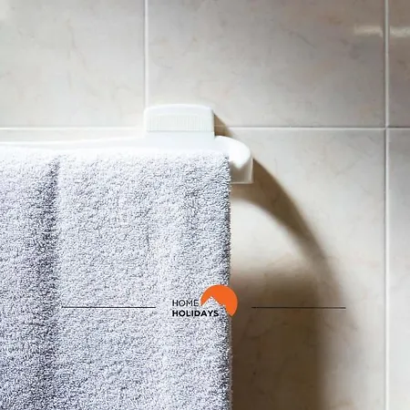 #133 Dias 1 By Holidays Hébergement de vacances *