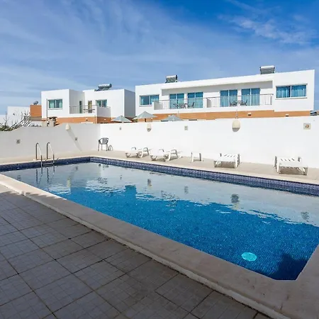 度假居 #133 With Pool Quiet Area 阿尔布费拉